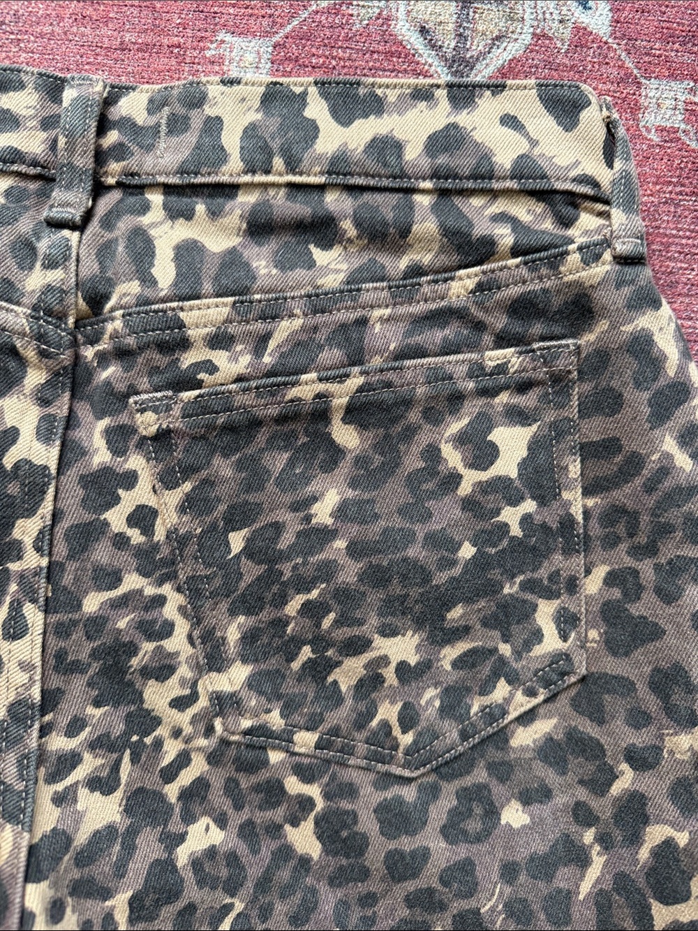A & F The Baggy Low Rise Curve Love Jeans Size 26 Long - Picture 6 of 9
